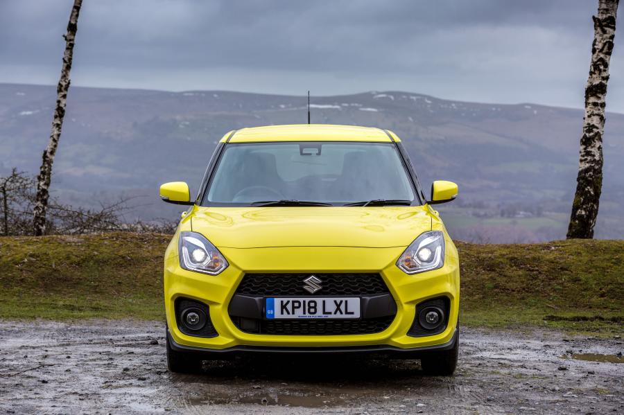 Suzuki Swift Sport 2018 года  (UK) (фото 10 из 40)